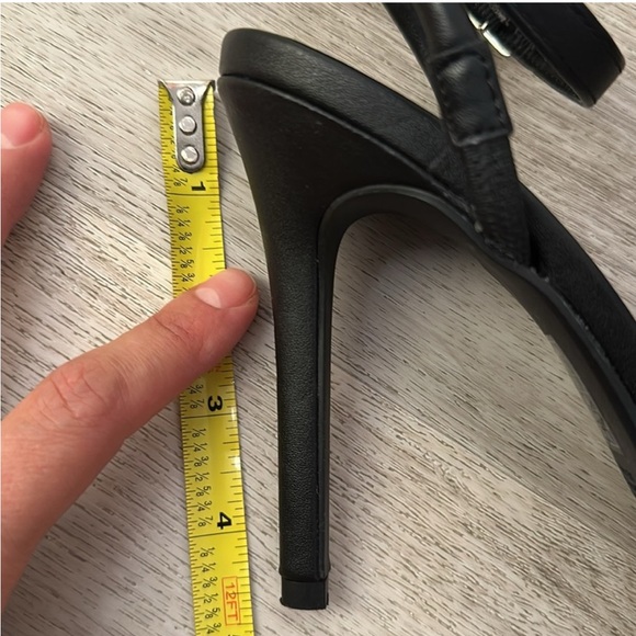 Black heel sandals - Picture 6 of 10